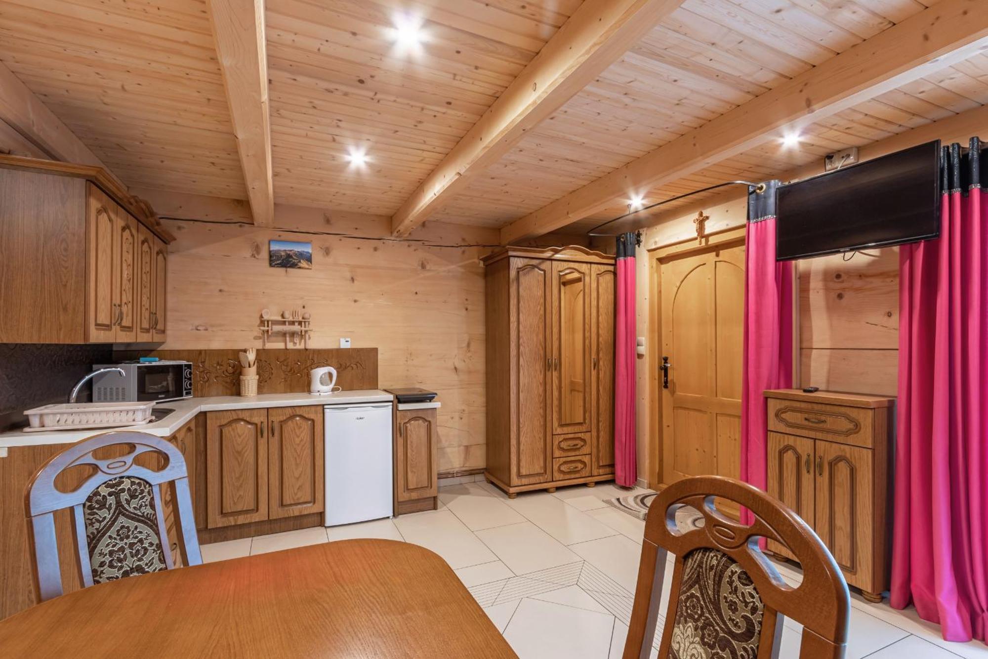 Lesny Dwor Bed & Breakfast Murzasichle Exterior foto